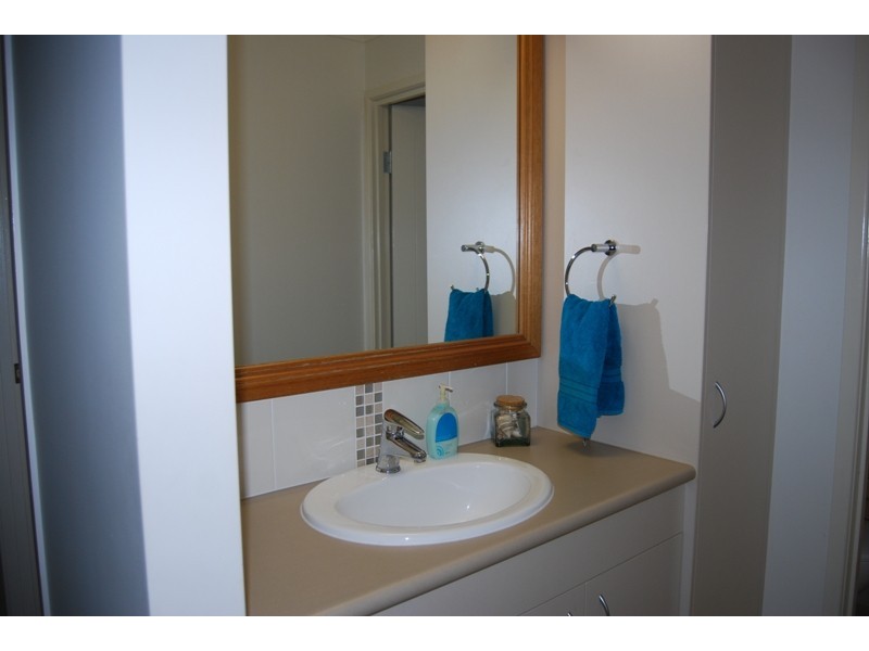 4 Bradman Drive, Glenella QLD 4740