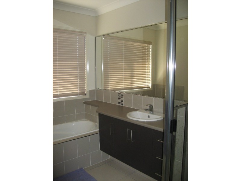 18 Vesta Lane, Ooralea QLD 4740