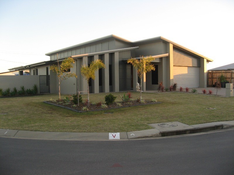 18 Vesta Lane, Ooralea QLD 4740