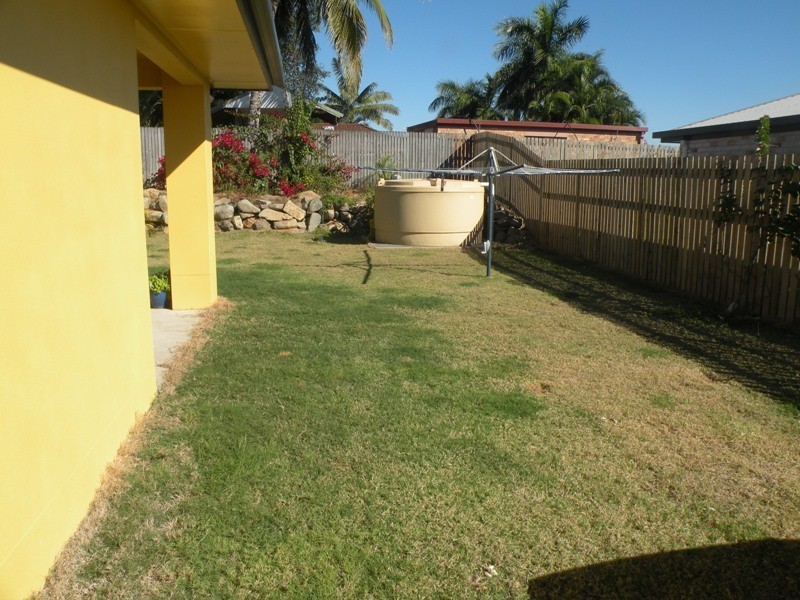 17 Jasmine Drive, Blacks Beach QLD 4740