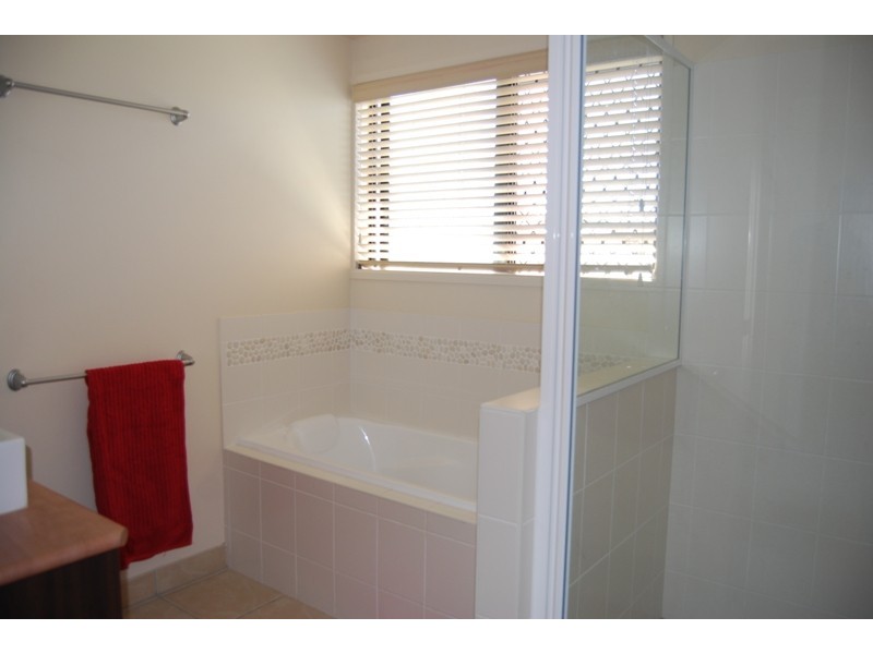 93 Wheeler Drive, Glenella QLD 4740