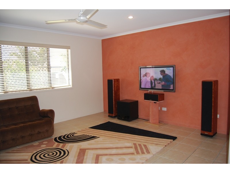 93 Wheeler Drive, Glenella QLD 4740