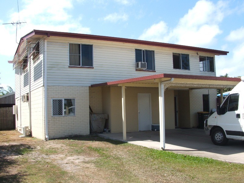 8 Edward Street, South Mackay QLD 4740