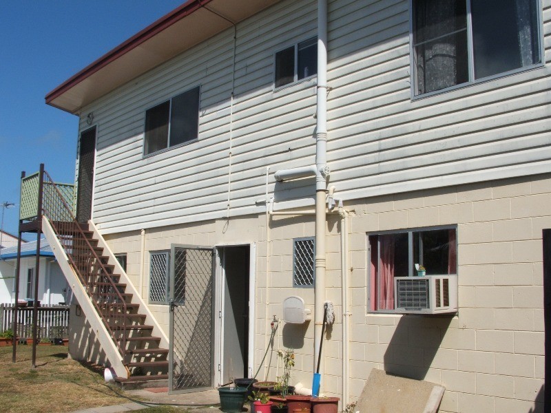 8 Edward Street, South Mackay QLD 4740