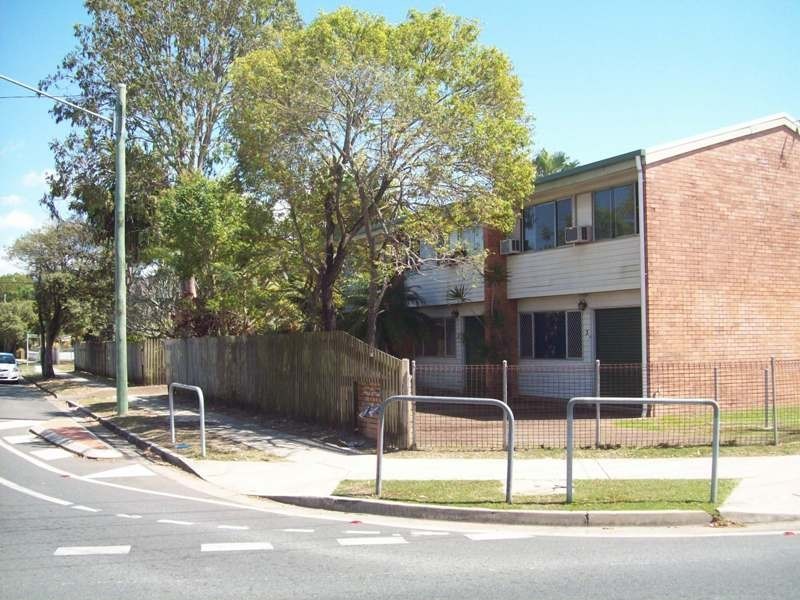 2/82 Evan Street, Mackay QLD 4740