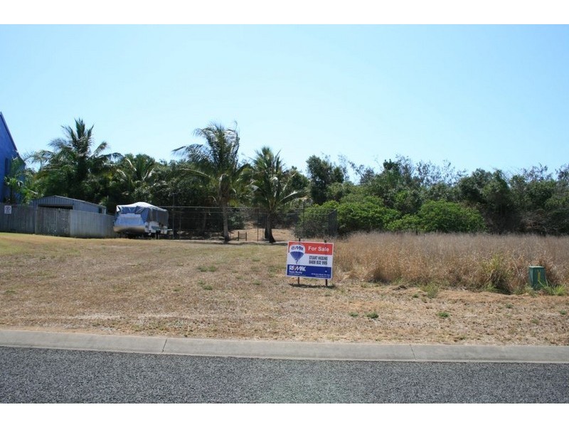 7 Peninsula Drive, Hay Point QLD 4740