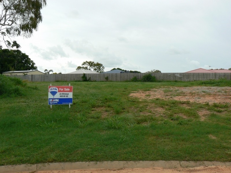 27 Bangalow Court, Andergrove QLD 4740