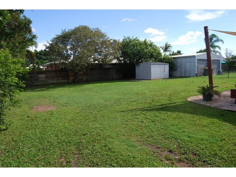 10 Nicklin Drive, Beaconsfield QLD 4740