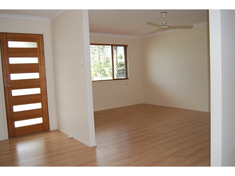 10 Nicklin Drive, Beaconsfield QLD 4740