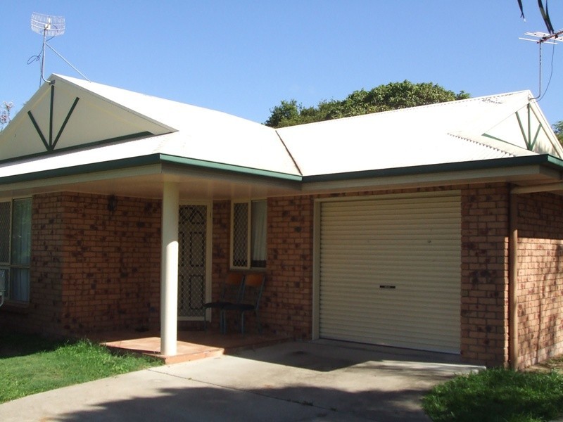 25 McKenney Street (Units 1 and 2), South Mackay QLD 4740