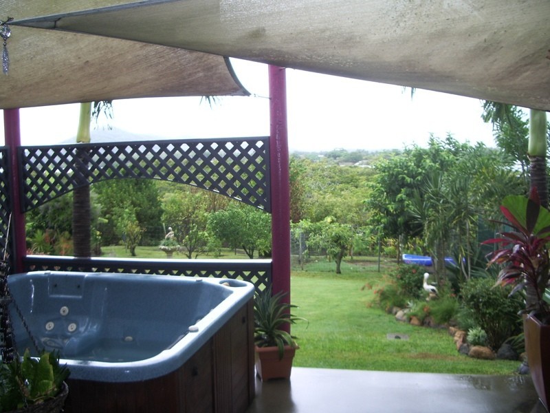 18 Morris Street, Campwin Beach QLD 4737