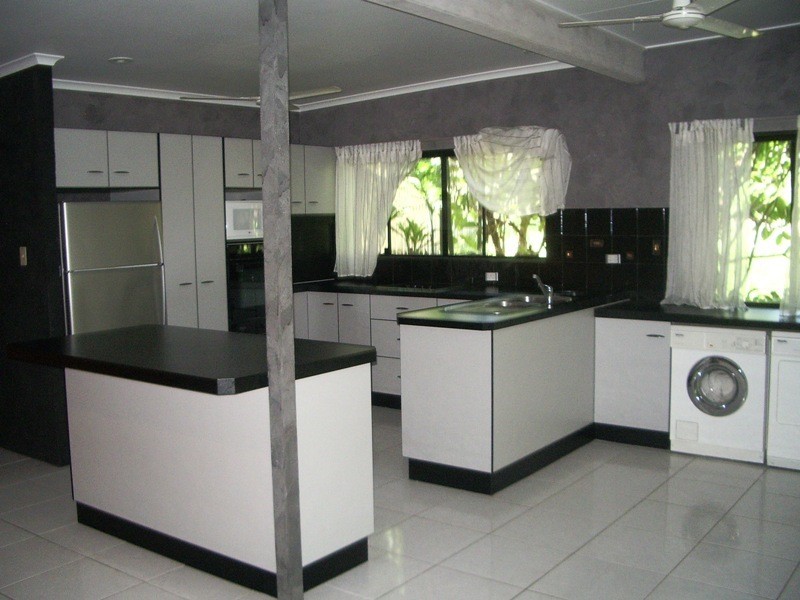 12 Teanna Court, Eimeo QLD 4740