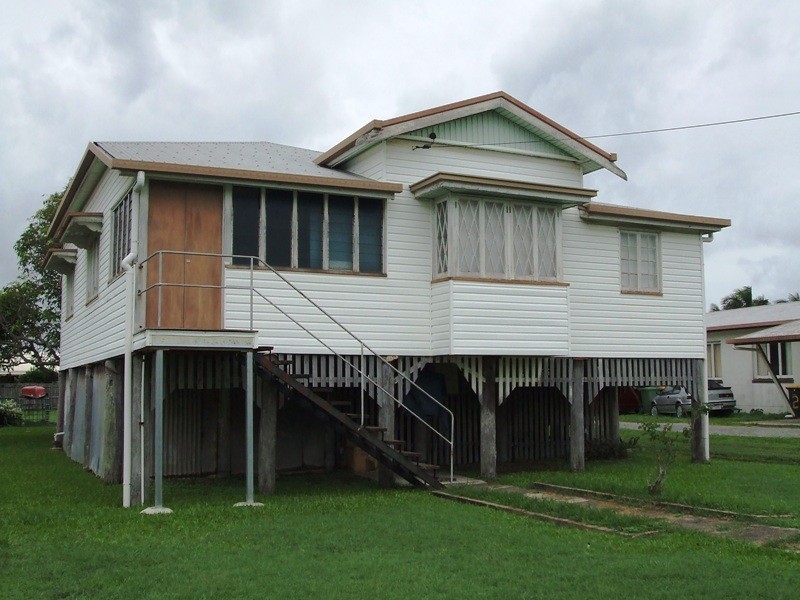 10 Symons Street, South Mackay QLD 4740