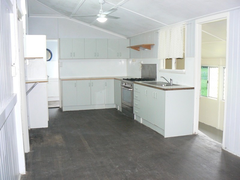 2 Queen Street, North Mackay QLD 4740