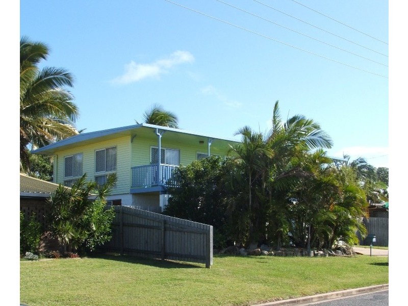 13 Scawfell Avenue, Slade Point QLD 4740