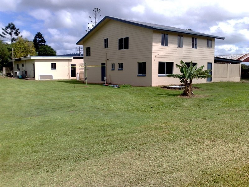 42 Webb Road, Sarina QLD 4737