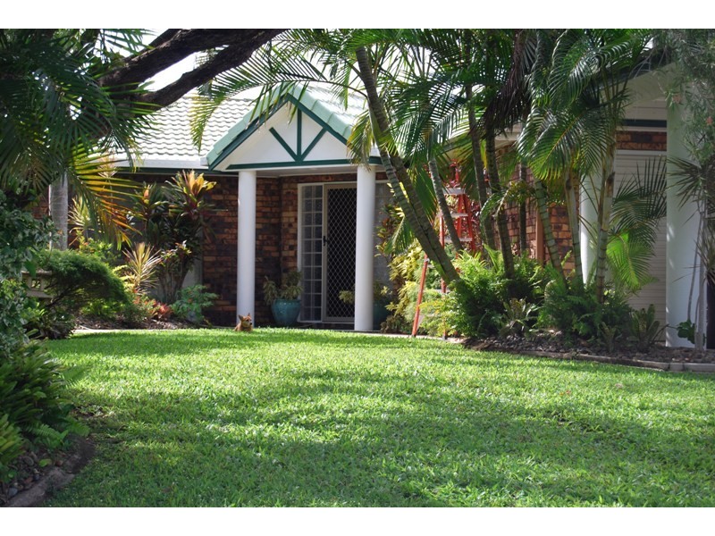 7 Hughes Street, Glenella QLD 4740