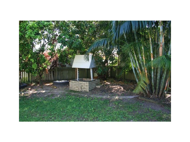 10 Oak Street, Andergrove QLD 4740