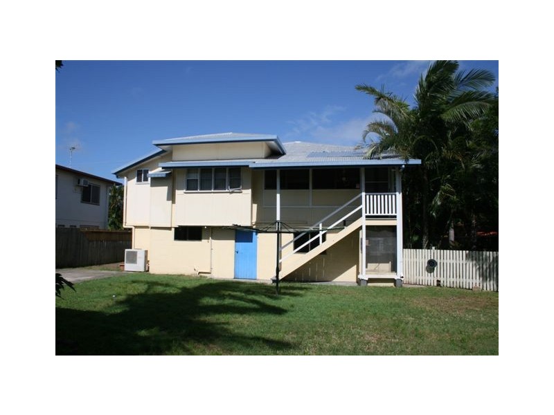 10 Oak Street, Andergrove QLD 4740