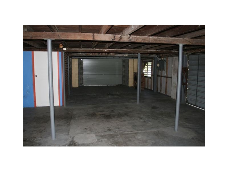 10 Oak Street, Andergrove QLD 4740