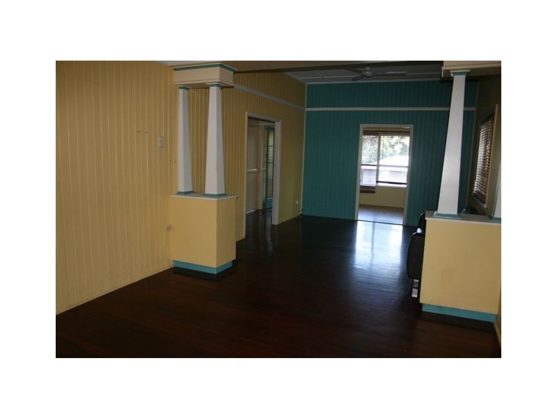 10 Oak Street, Andergrove QLD 4740