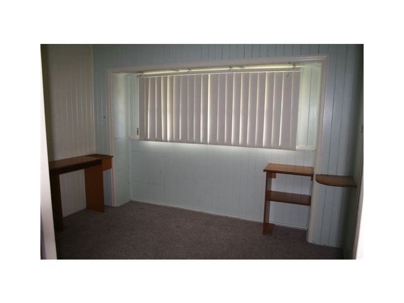 10 Oak Street, Andergrove QLD 4740