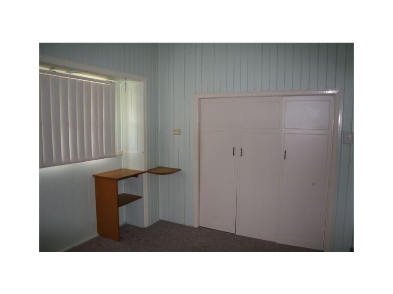 10 Oak Street, Andergrove QLD 4740