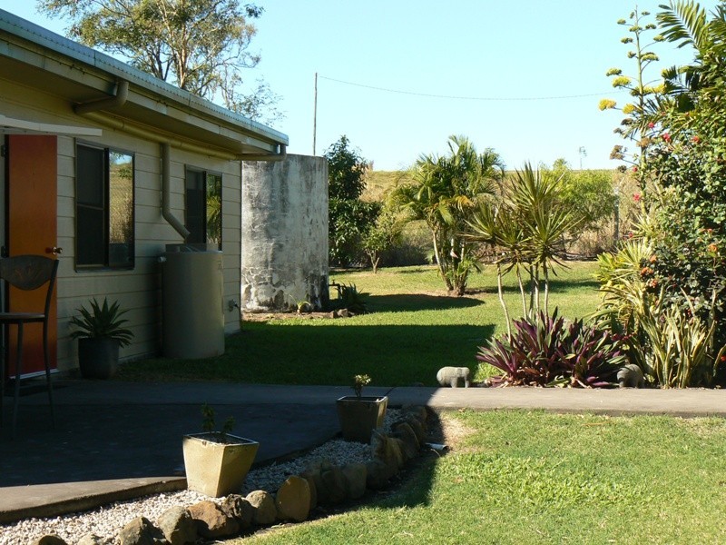 571 Kinchant Dam Road, Eton North QLD 4741