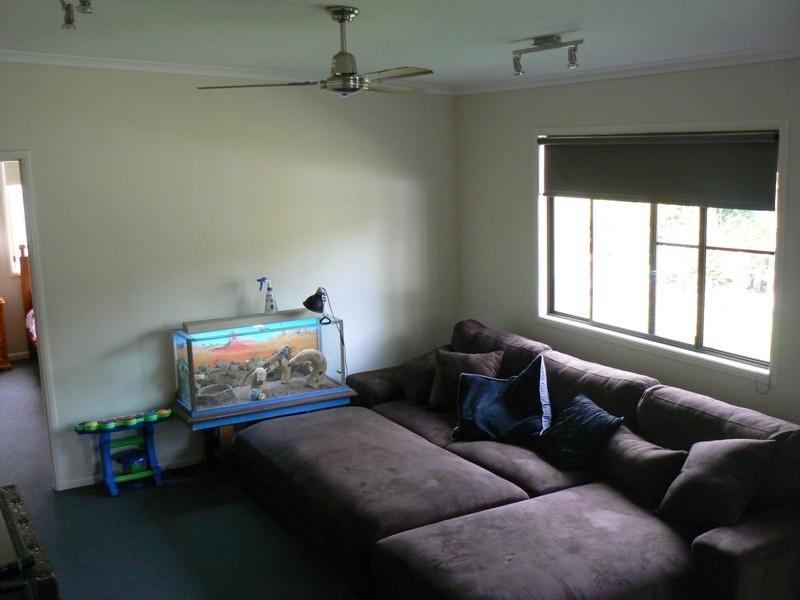 571 Kinchant Dam Road, Eton North QLD 4741