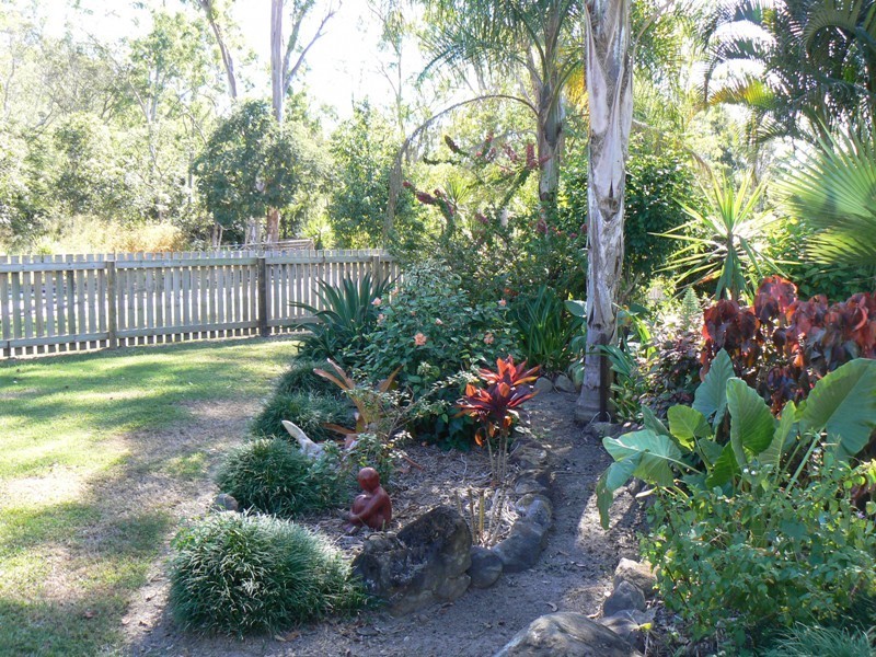 571 Kinchant Dam Road, Eton North QLD 4741