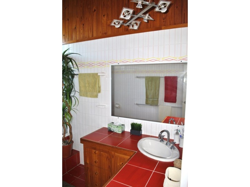 8 Perkins Street, North Mackay QLD 4740