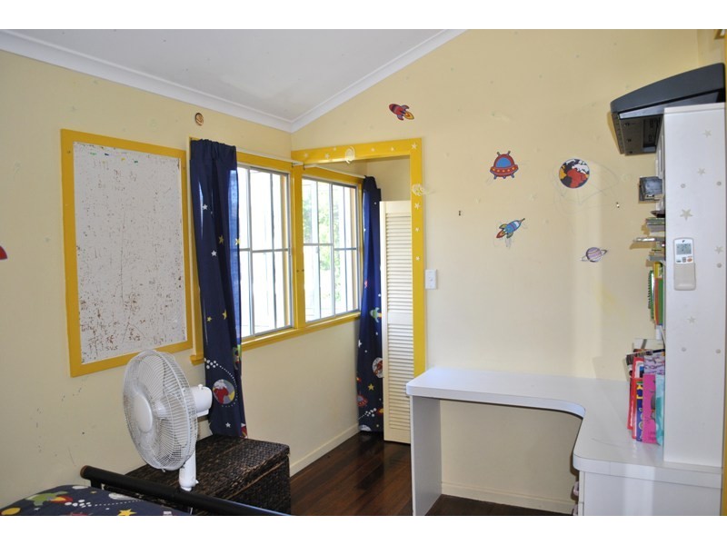 8 Perkins Street, North Mackay QLD 4740