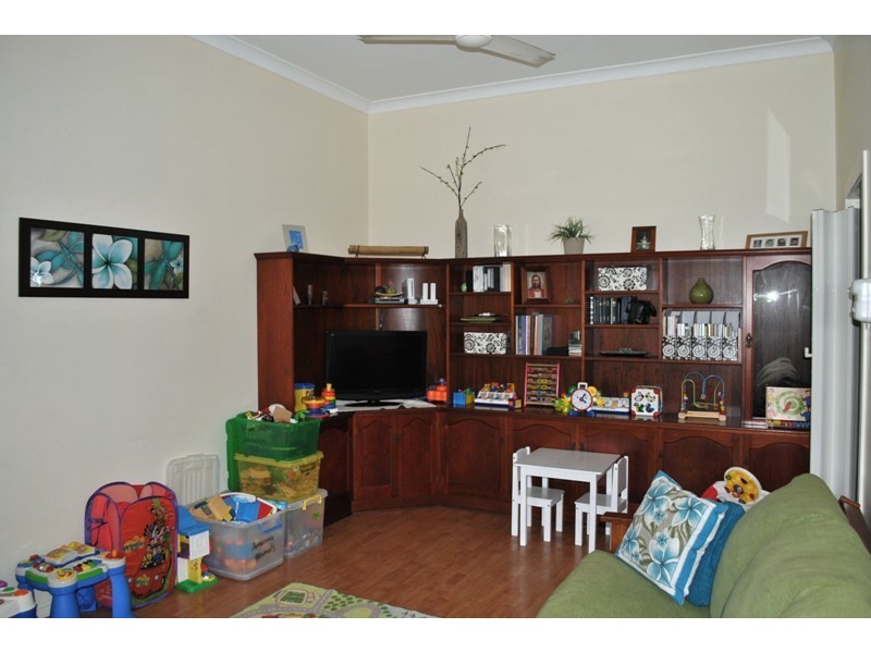 8 Perkins Street, North Mackay QLD 4740