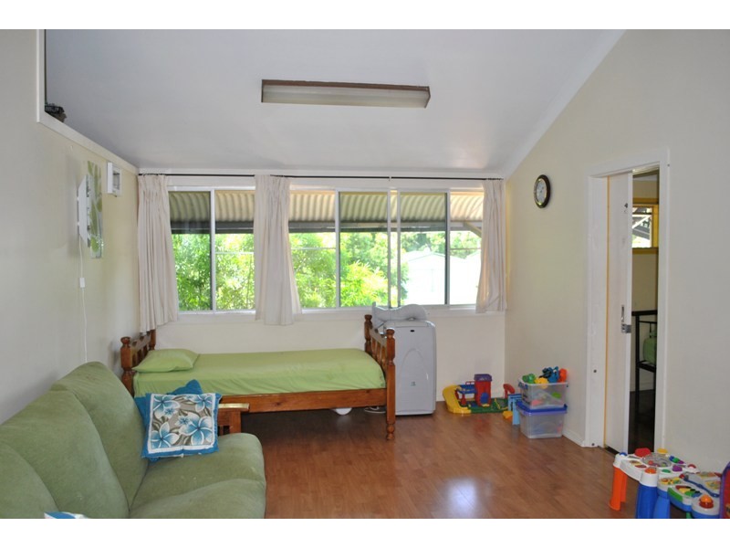 8 Perkins Street, North Mackay QLD 4740