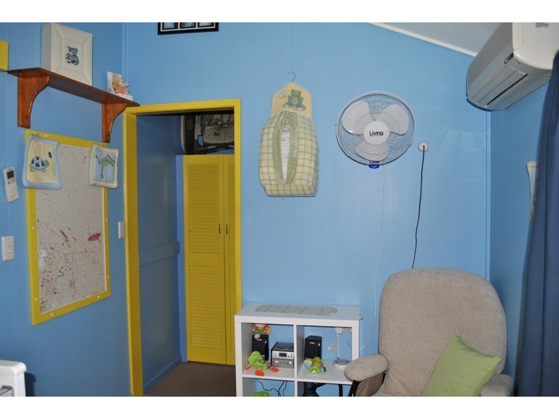 8 Perkins Street, North Mackay QLD 4740