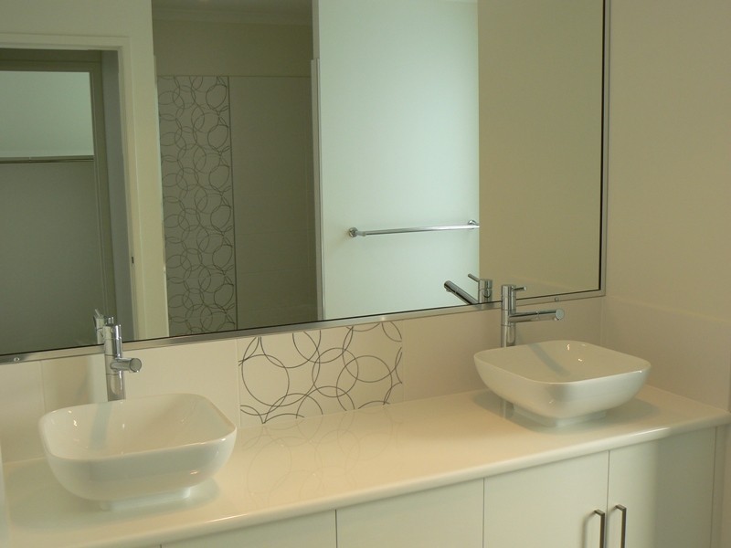 35 Montgomery Street (PLANTATION PALMS), Rural View QLD 4740