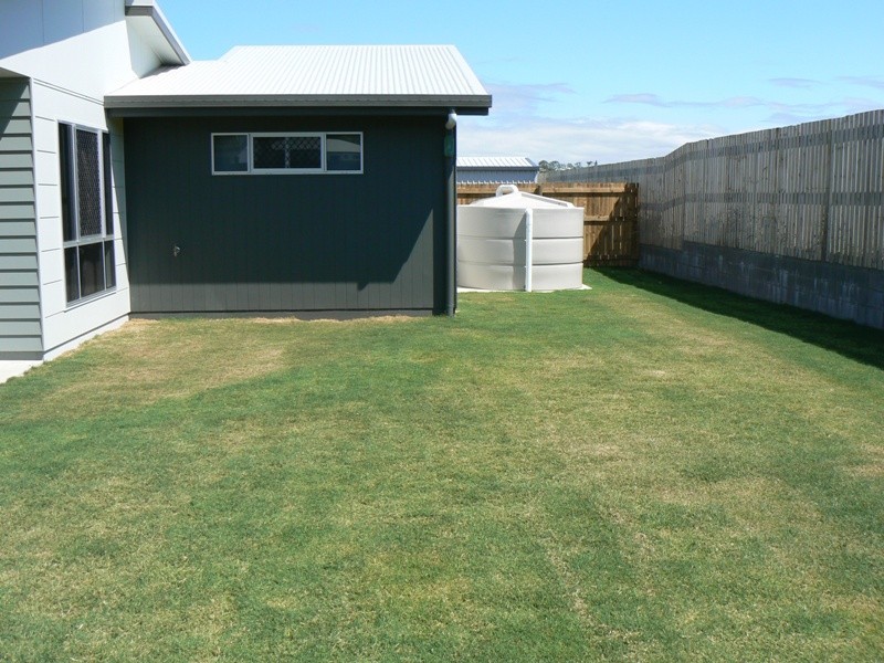 35 Montgomery Street (PLANTATION PALMS), Rural View QLD 4740