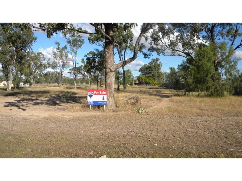 18 Kemmis Street, Nebo QLD 4742