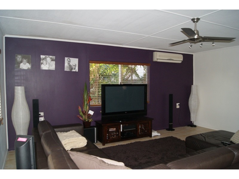 102 Mango Avenue, Eimeo QLD 4740