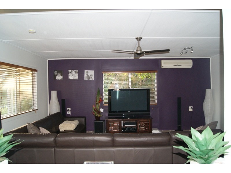 102 Mango Avenue, Eimeo QLD 4740