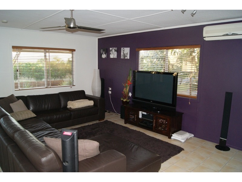 102 Mango Avenue, Eimeo QLD 4740