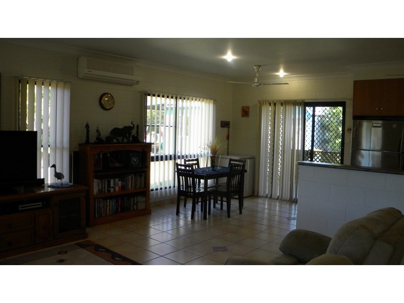 65 Windsor Drive, Hay Point QLD 4740