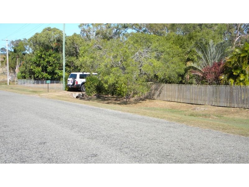 65 Windsor Drive, Hay Point QLD 4740