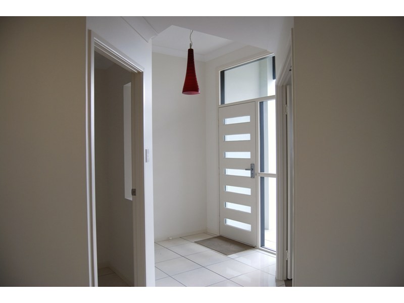 1 Firefly Crescent, Ooralea QLD 4740