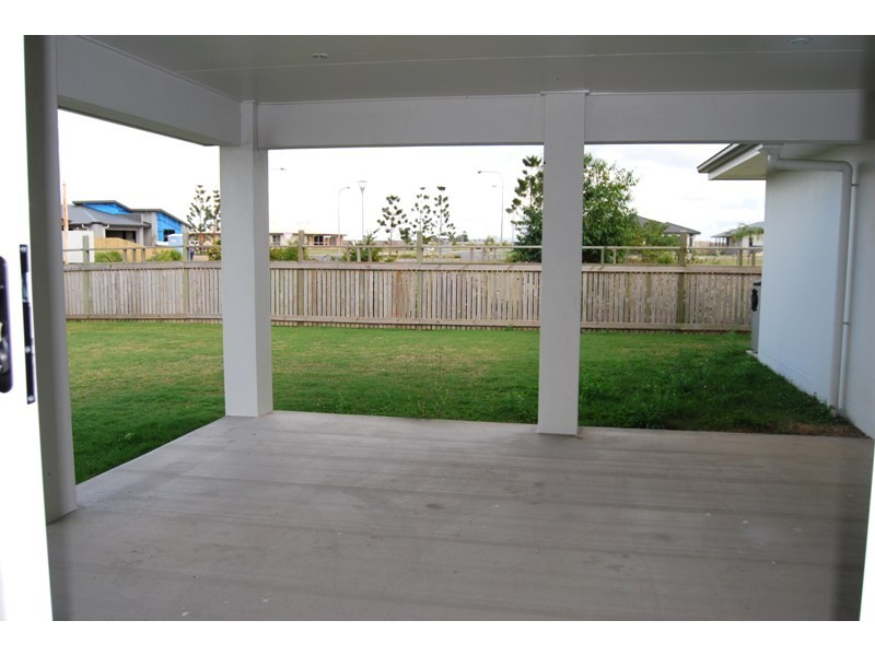 1 Firefly Crescent, Ooralea QLD 4740