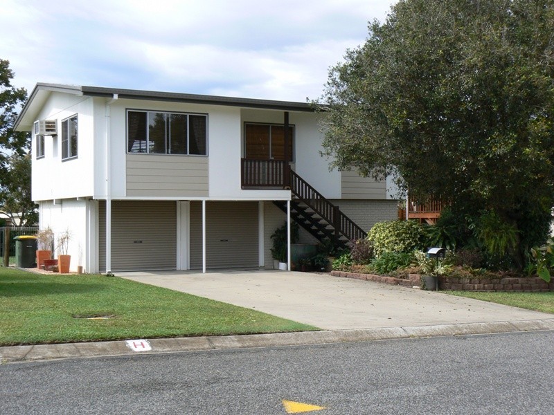 9 Stott Street, Bucasia QLD 4750