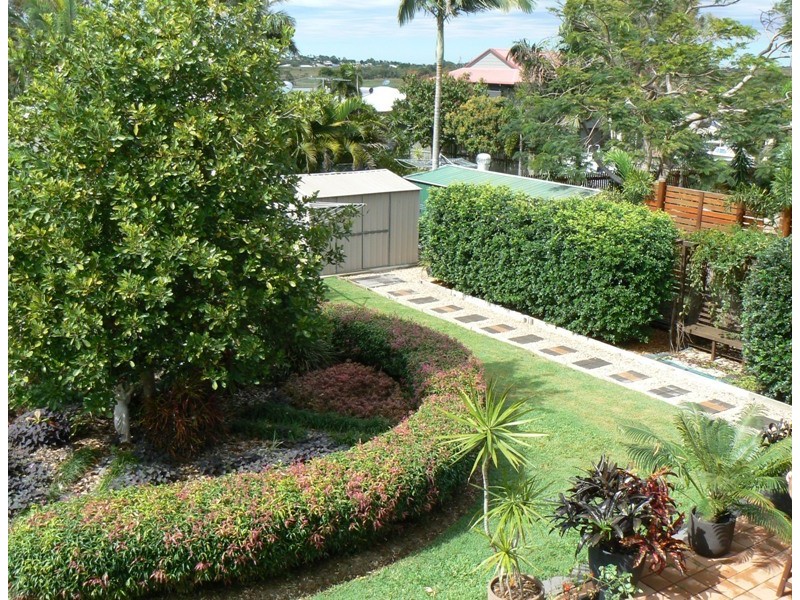 9 Stott Street, Bucasia QLD 4750