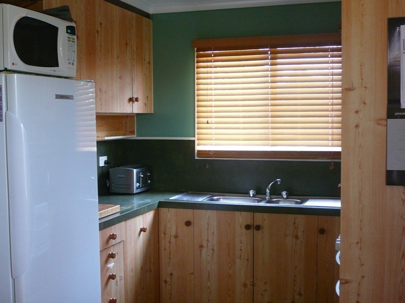 9 Stott Street, Bucasia QLD 4750