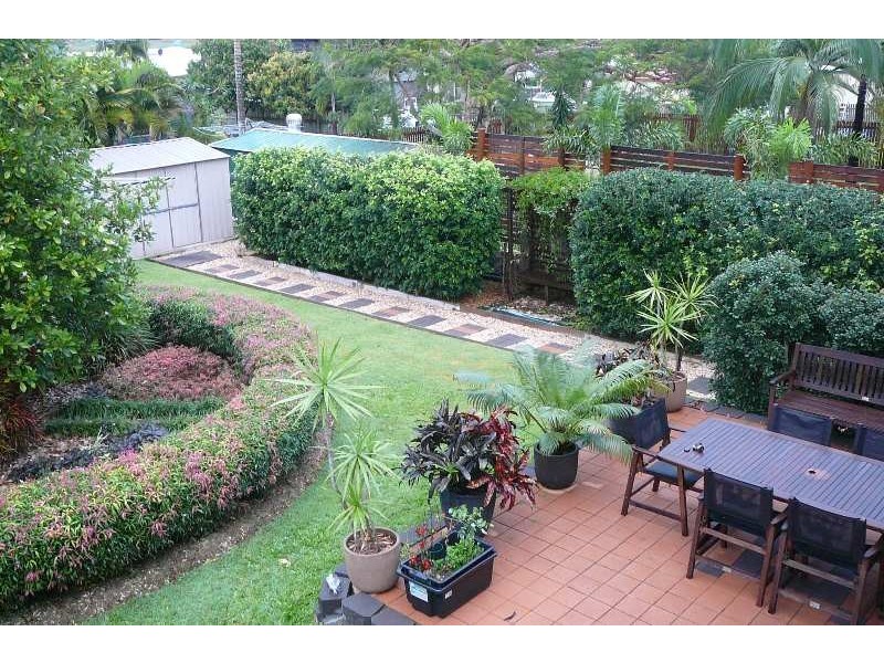 9 Stott Street, Bucasia QLD 4750