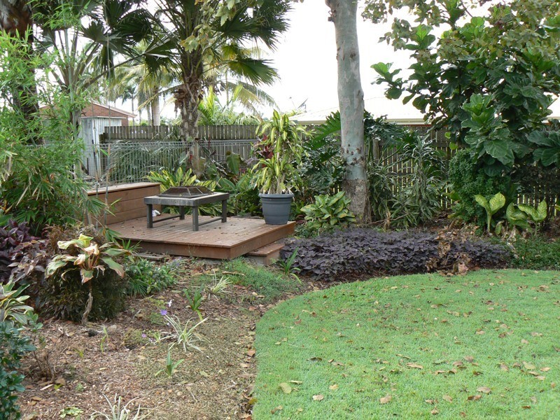 9 Stott Street, Bucasia QLD 4750